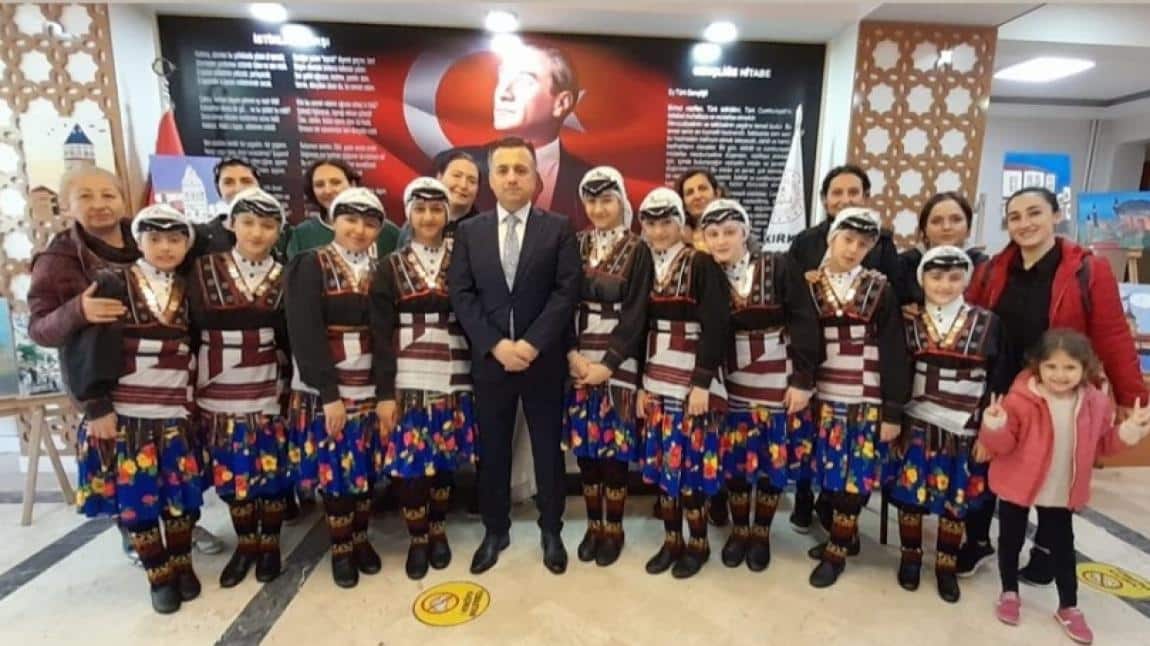 Halk Oyunlarında Öğrencilerimiz İstanbul 2.'si oldu.