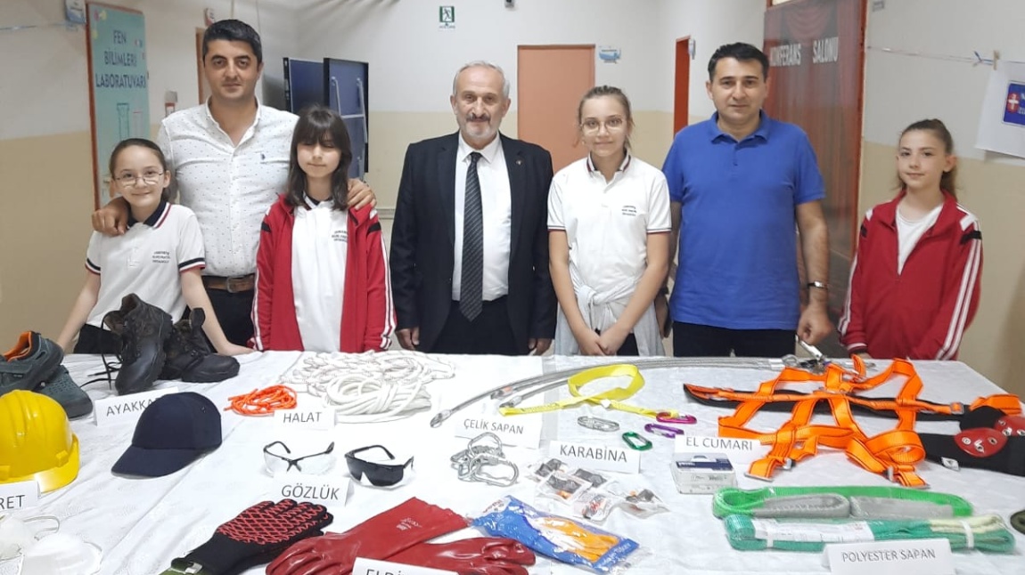 İş Sağlığı ve Güvenliği Sergisi açıldı.
